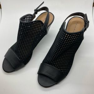 Tahari 8.5 Open Toe Black Heel